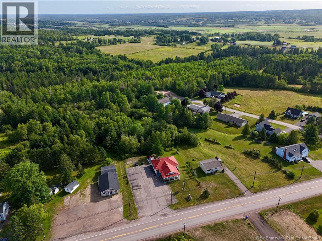 278 La Vallée Route Property Photo 11