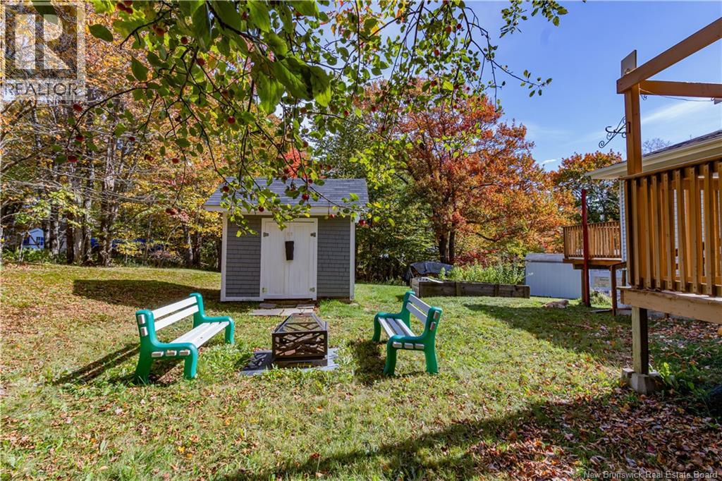 10 Birch Lane Property Photo 12