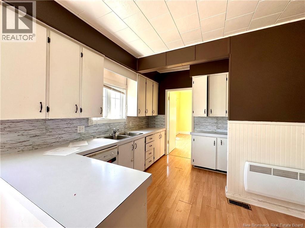 233 Hilldale Road Property Photo 9