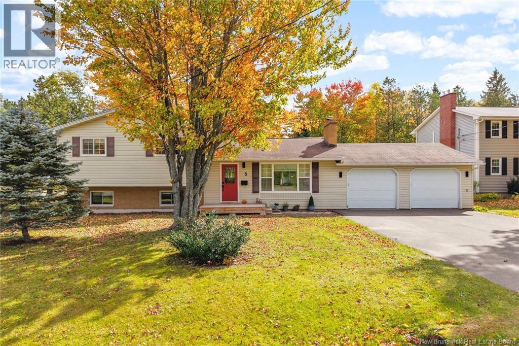5 Deer Lane Property Photo 1