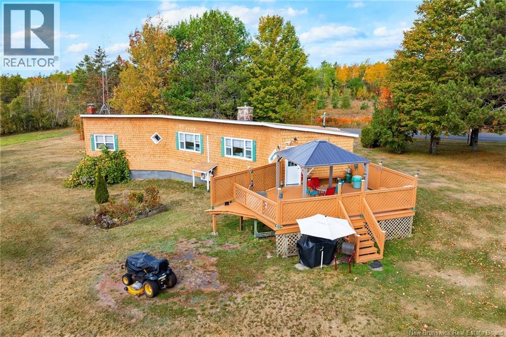 1520 Cox Point Road Property Photo 2