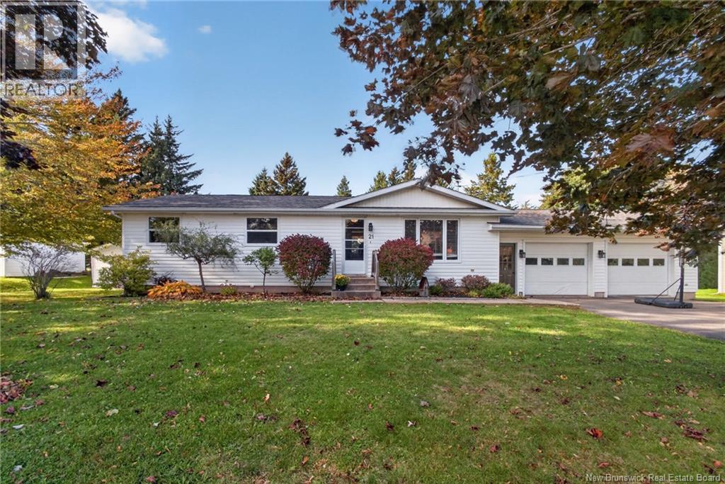 21 Champlain Property Photo 1