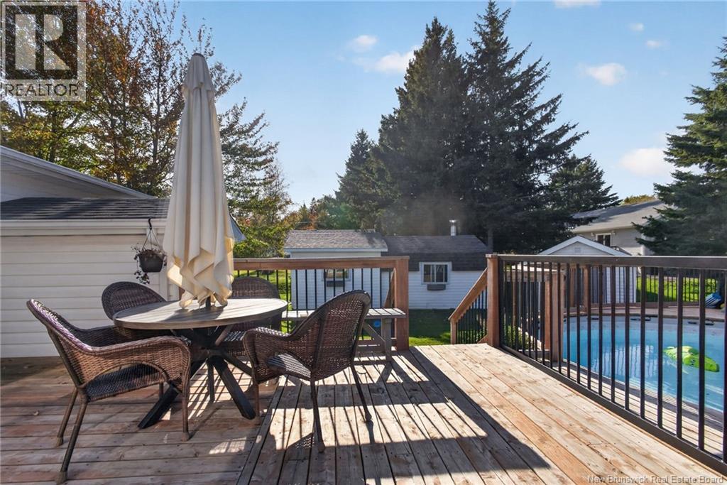 21 Champlain Property Photo 10