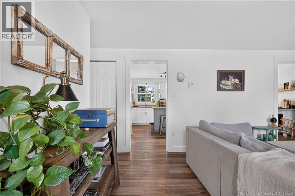 21 Champlain Property Photo 15