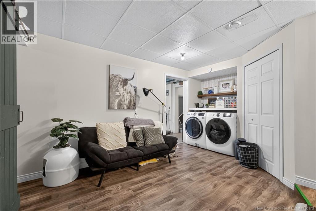 21 Champlain Property Photo 43