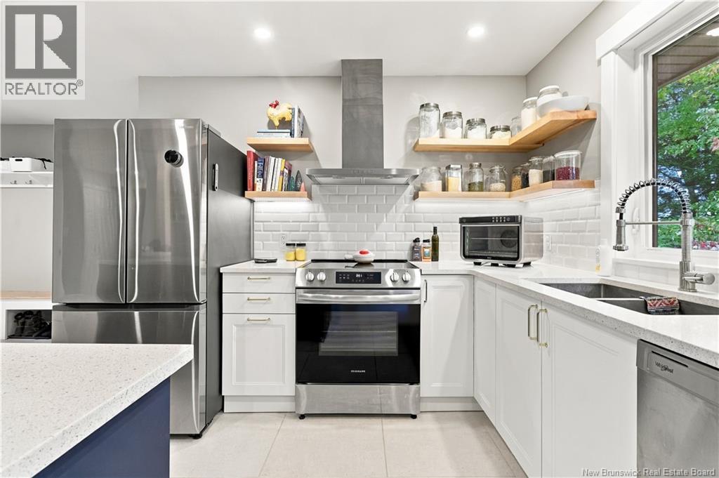 41 Simcoe Court Property Photo 2