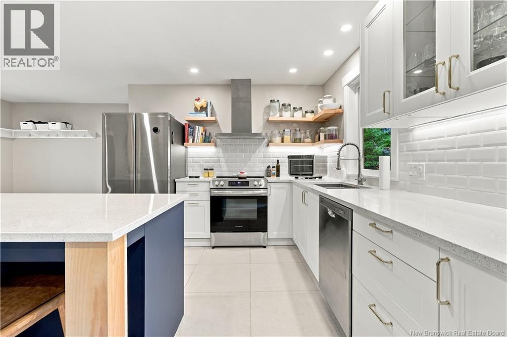 41 Simcoe Court Property Photo 3