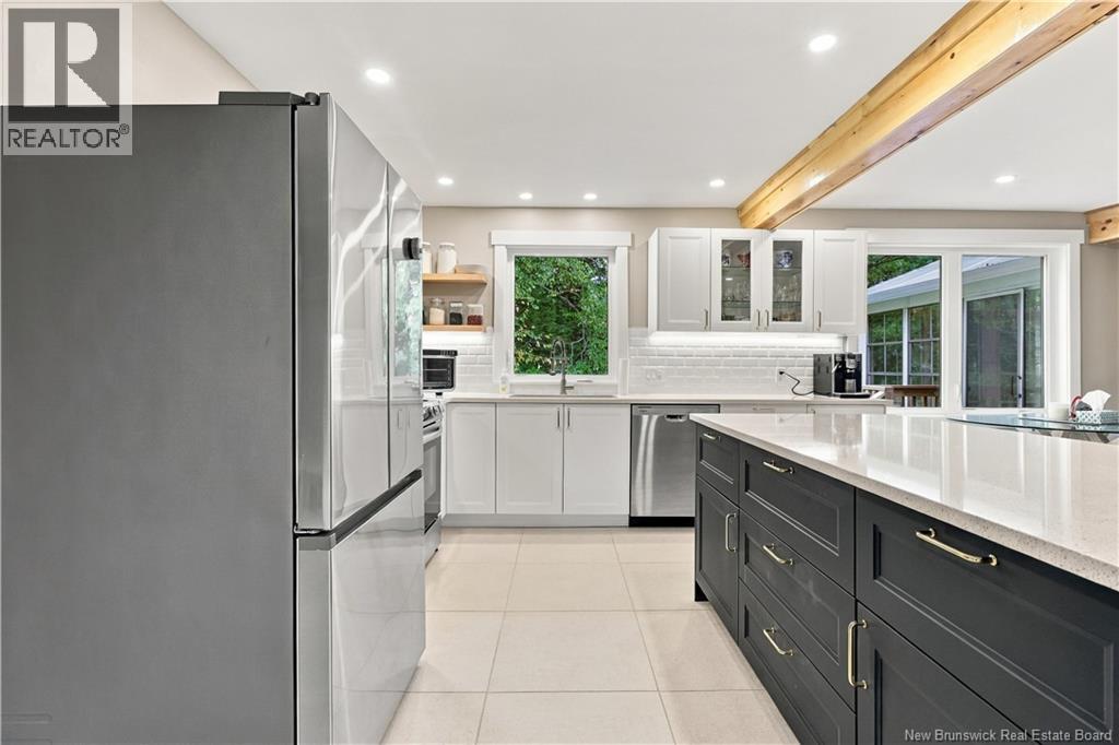 41 Simcoe Court Property Photo 5