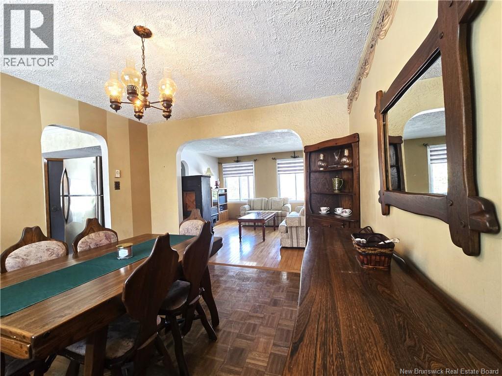 53 Hector Property Photo 16