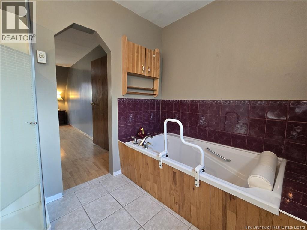 53 Hector Property Photo 25