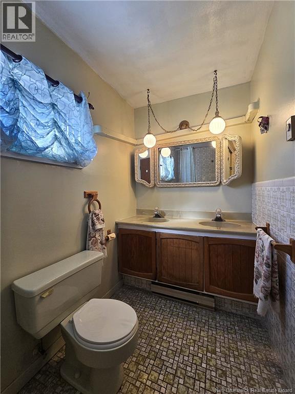 53 Hector Property Photo 44