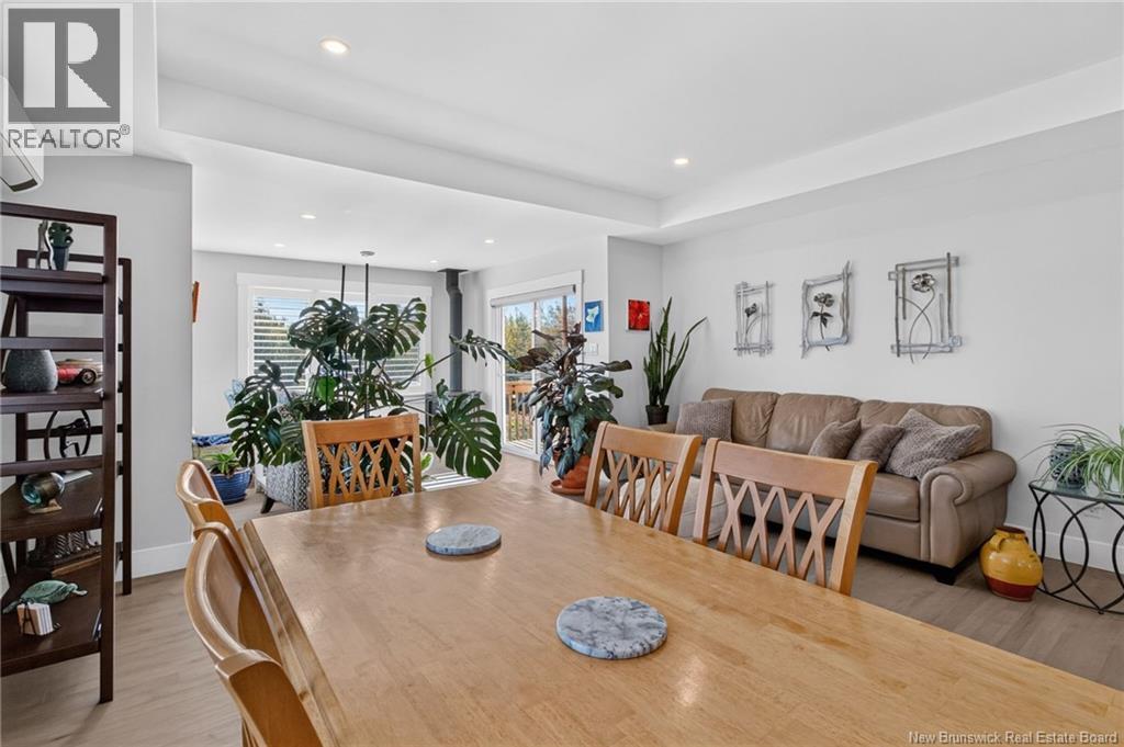 36 Luxor Drive Property Photo 24