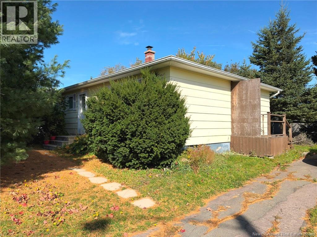 107 Kenmore Drive Property Photo 2