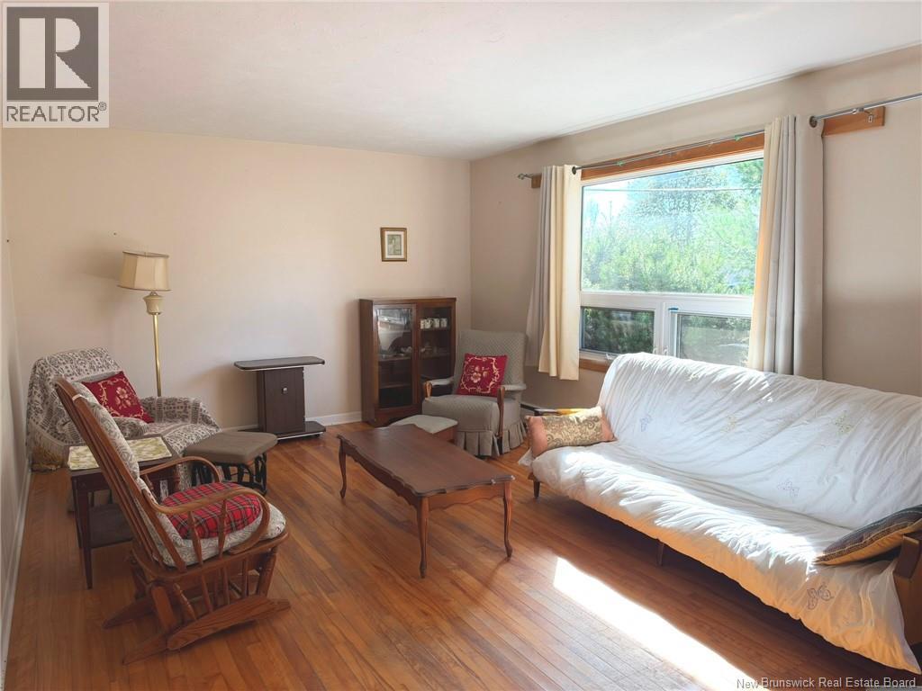 107 Kenmore Drive Property Photo 6