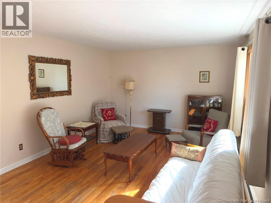 107 Kenmore Drive Property Photo 7