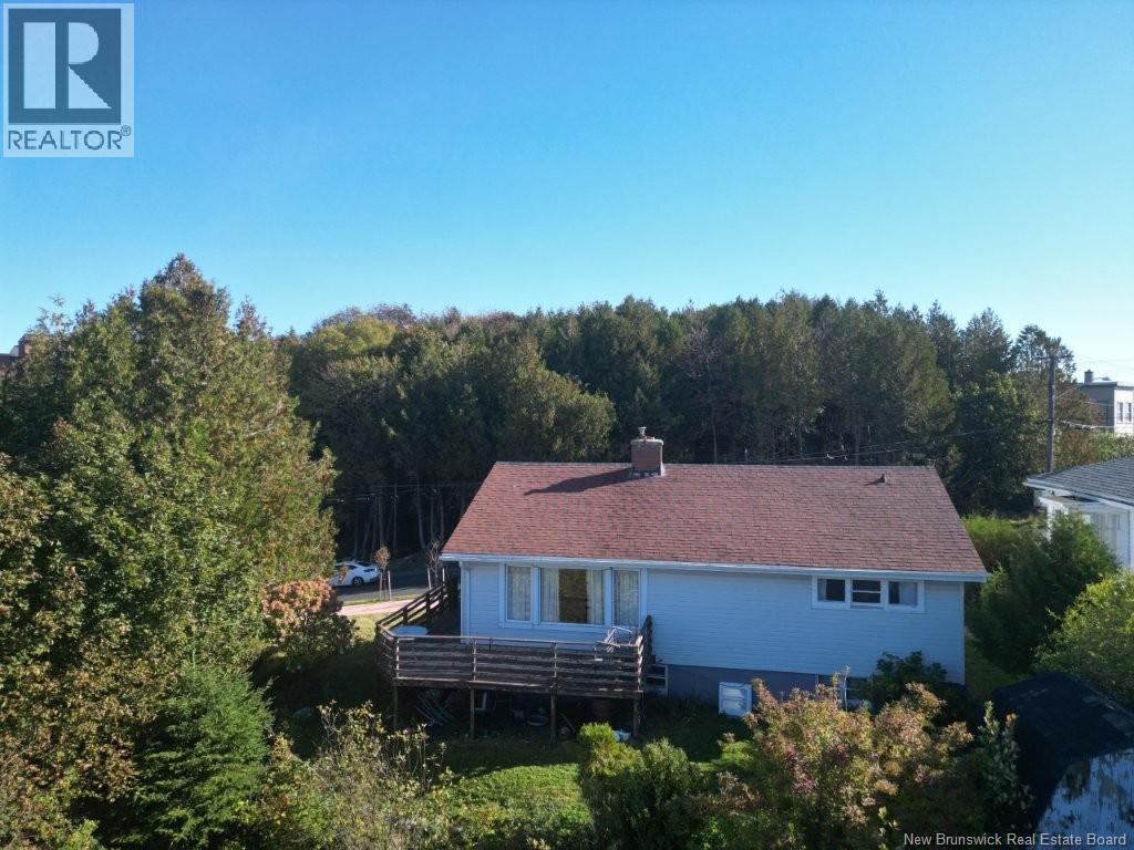 44 Fallsview Avenue Property Photo 6