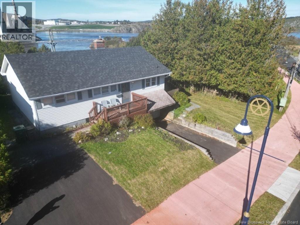 44 Fallsview Avenue Property Photo 13