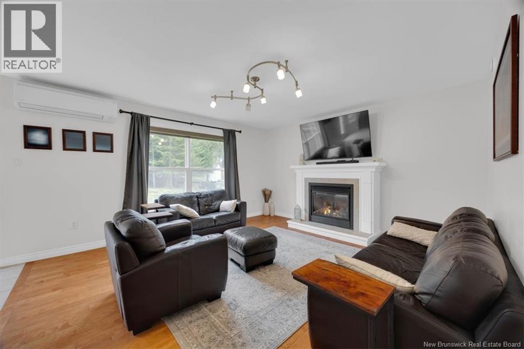 27 Cove Crescent Property Photo 7