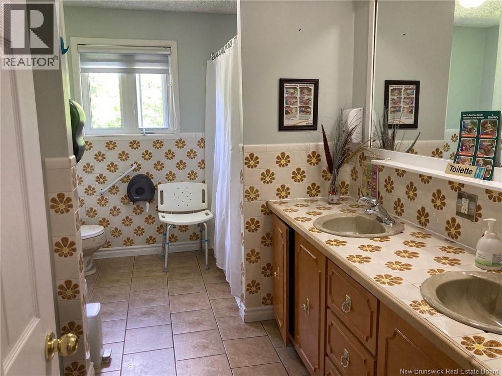 585 Rue Basque Property Photo 11