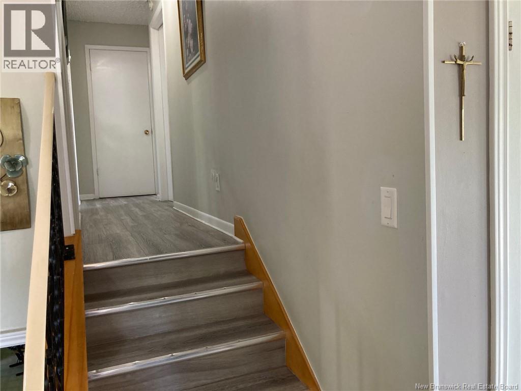 585 Rue Basque Property Photo 18