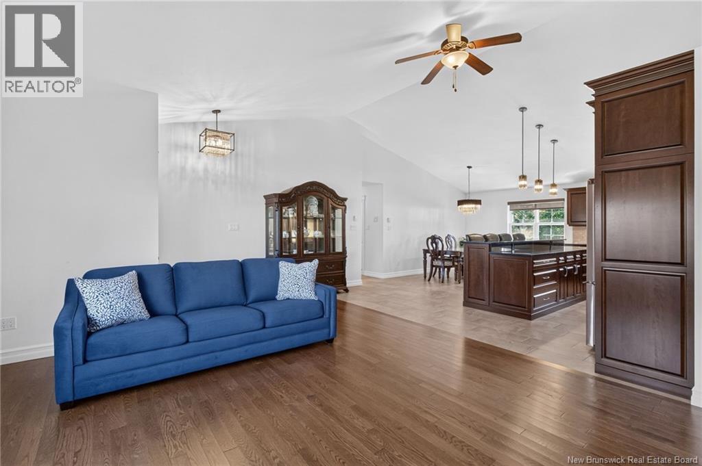 33 Chad Crescent Property Photo 23