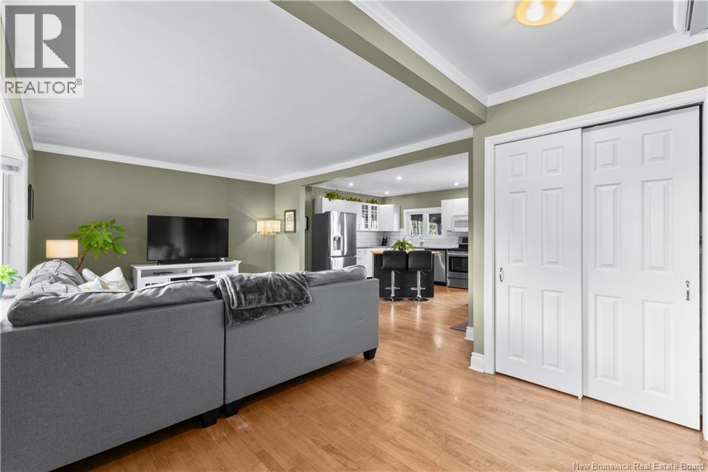 35 Lindsay Street Property Photo 9