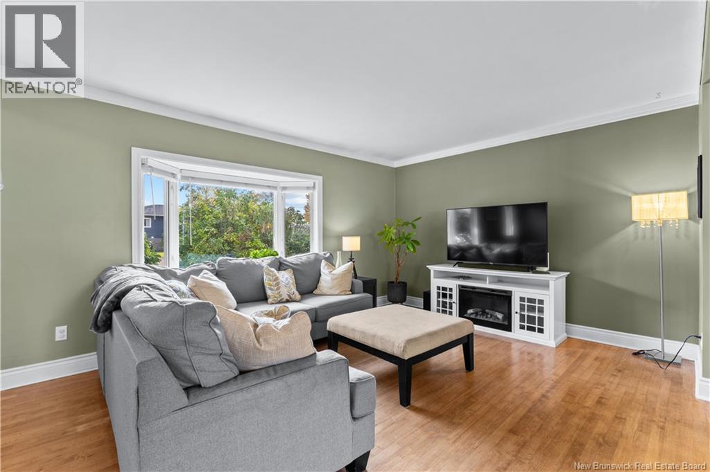 35 Lindsay Street Property Photo 10