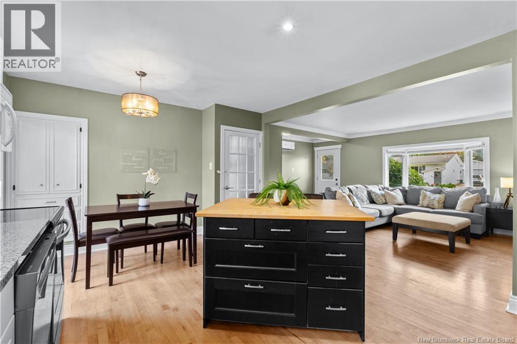 35 Lindsay Street Property Photo 12