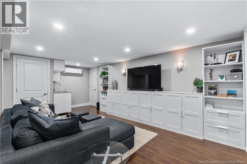 35 Lindsay Street Property Photo 22
