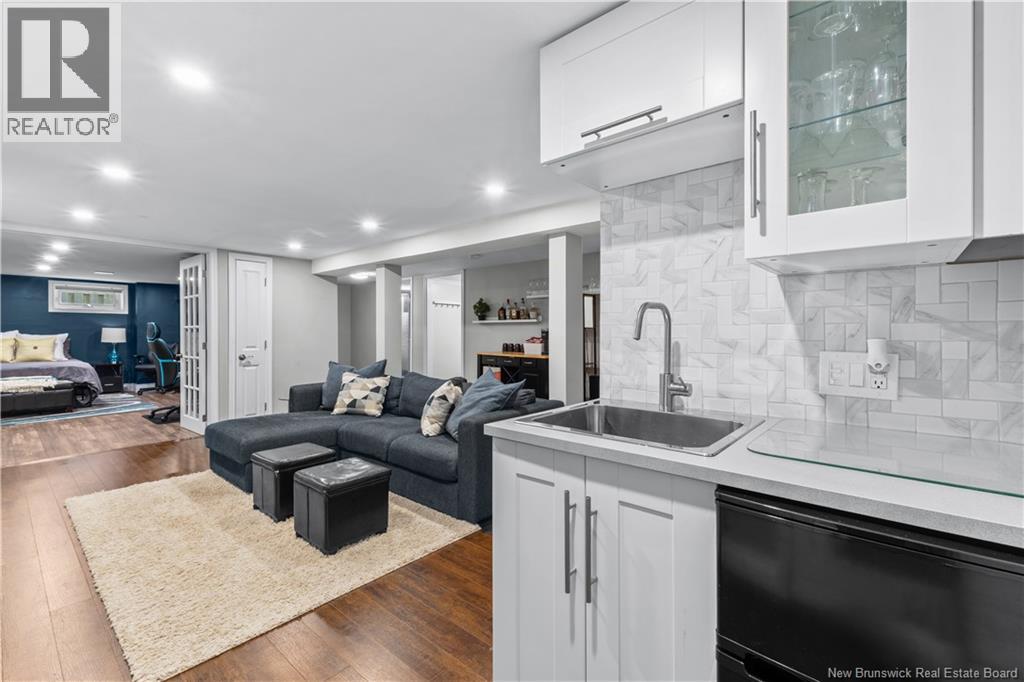 35 Lindsay Street Property Photo 24