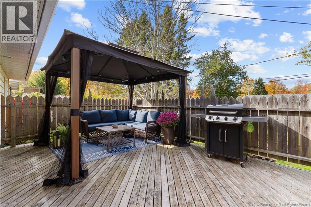 35 Lindsay Street Property Photo 31