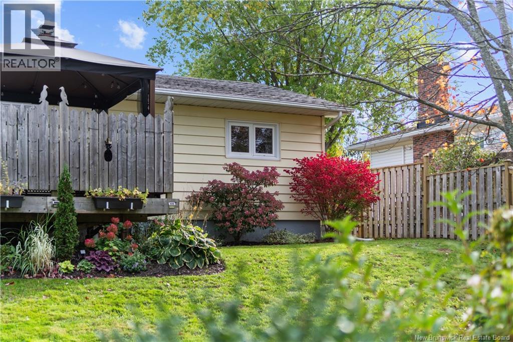 35 Lindsay Street Property Photo 33