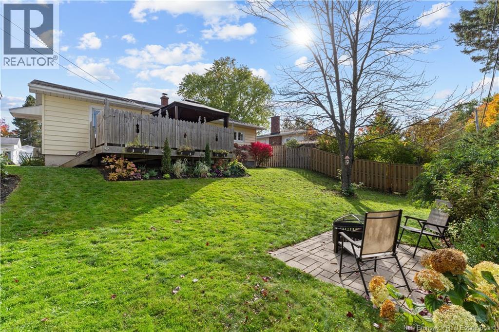 35 Lindsay Street Property Photo 36