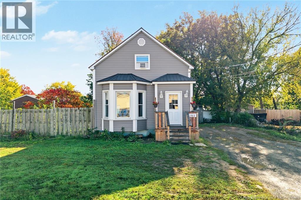 272 Hughes Street Property Photo 2