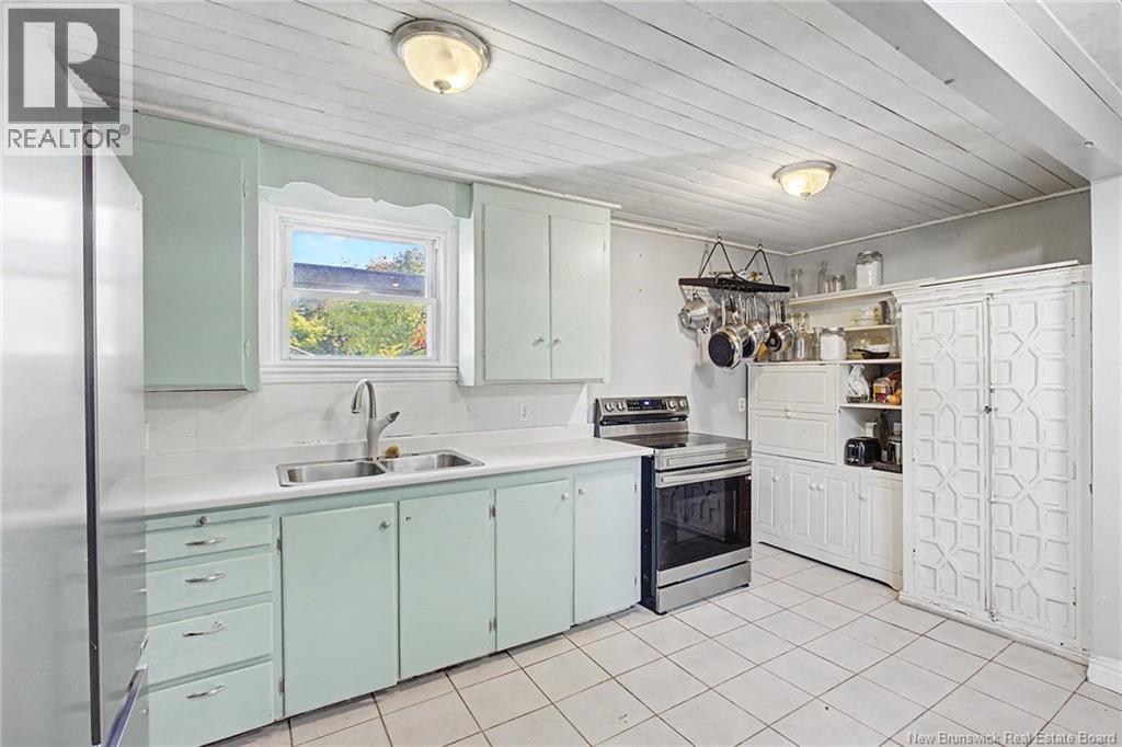 272 Hughes Street Property Photo 19