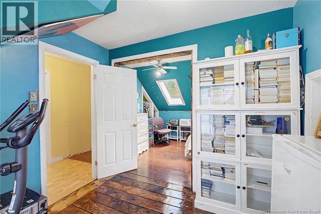 272 Hughes Street Property Photo 28