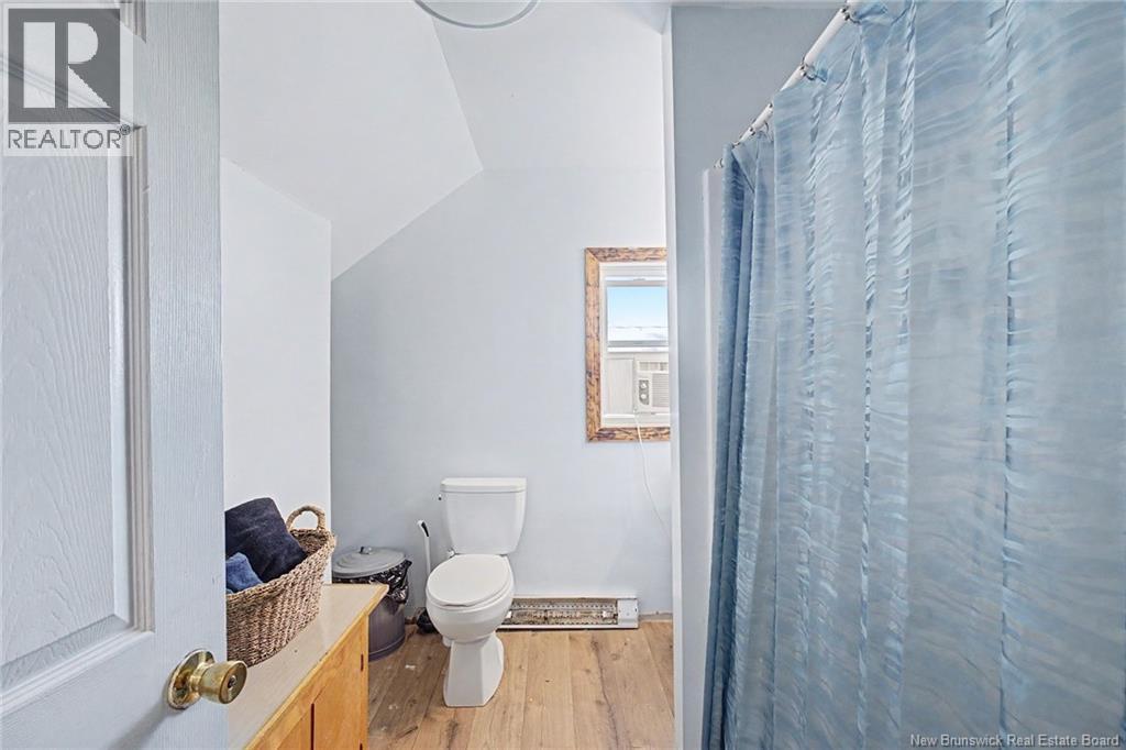 272 Hughes Street Property Photo 33
