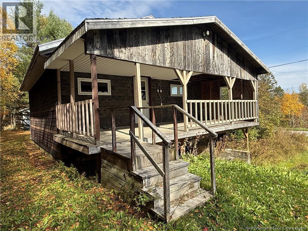 2109 West River Road Property Photo 3
