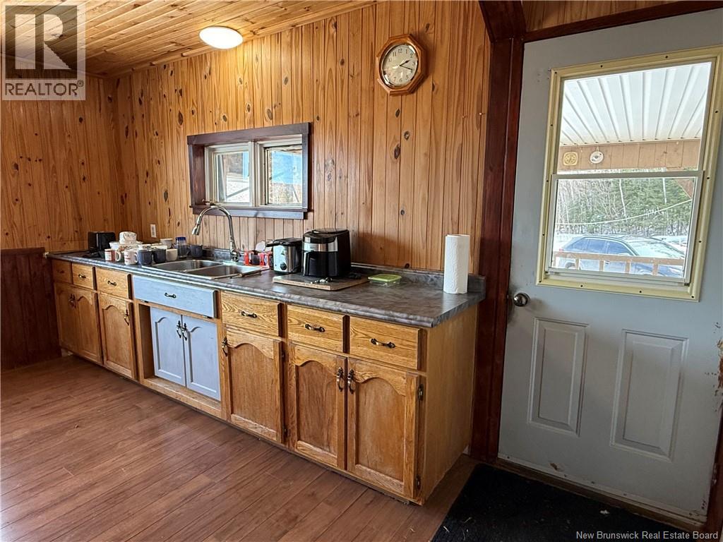 2109 West River Road Property Photo 8