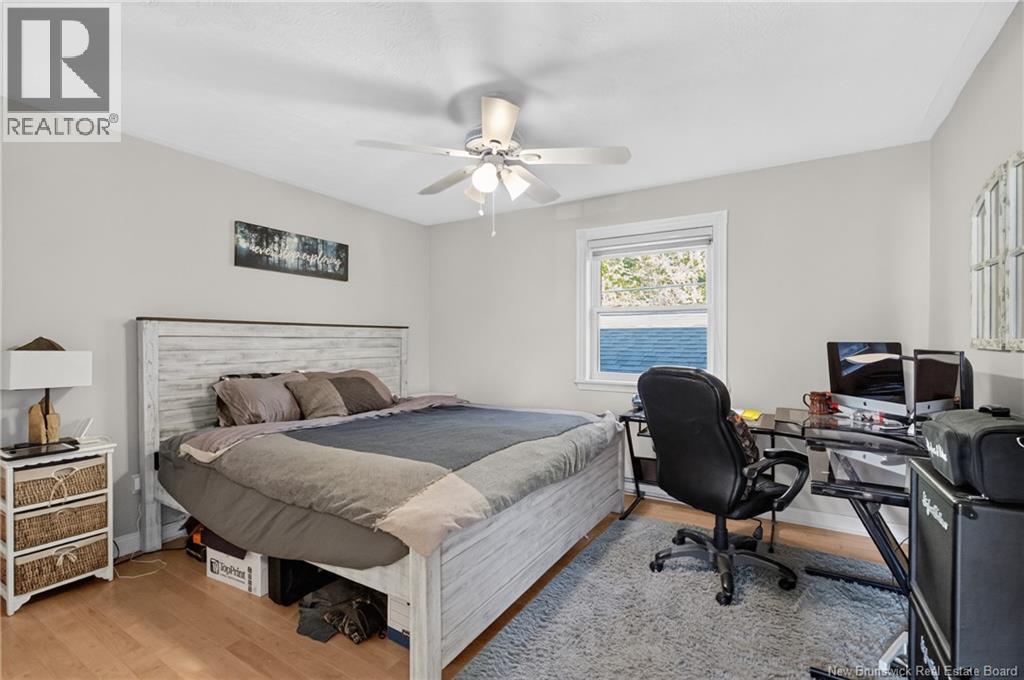 4 Lansdown Avenue Property Photo 18