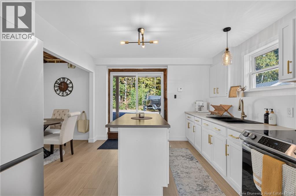 4 Lansdown Avenue Property Photo 28