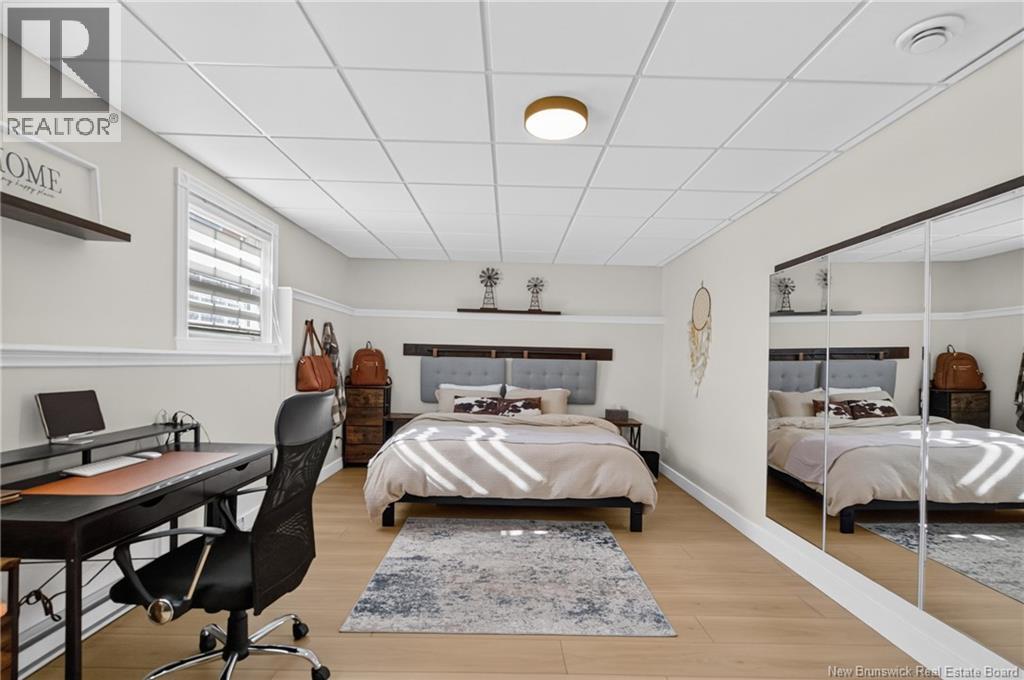 4 Lansdown Avenue Property Photo 33