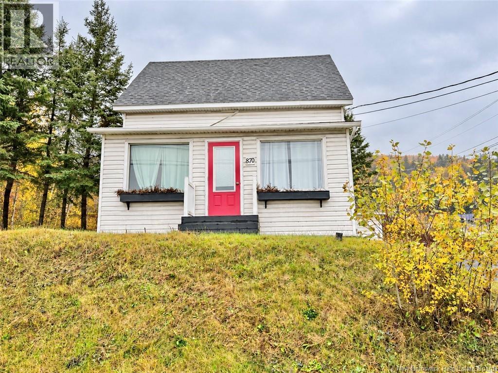 870 Canada Road Property Photo 1