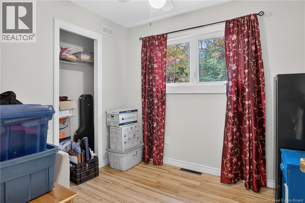 1 Points Road Property Photo 15