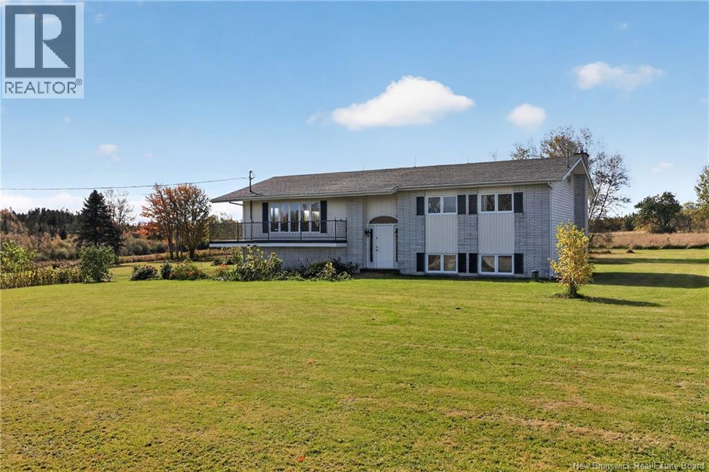800 Haut-saint-antoine Road Property Photo 2