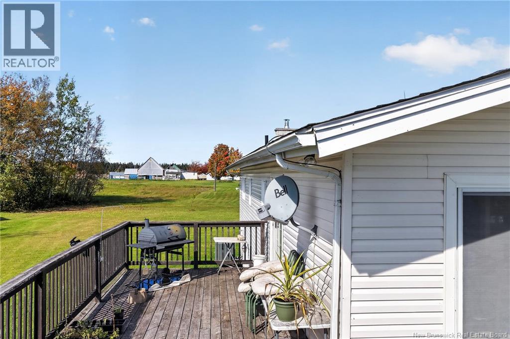 800 Haut-saint-antoine Road Property Photo 4