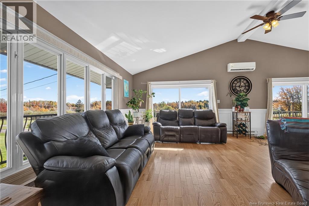 800 Haut-saint-antoine Road Property Photo 7