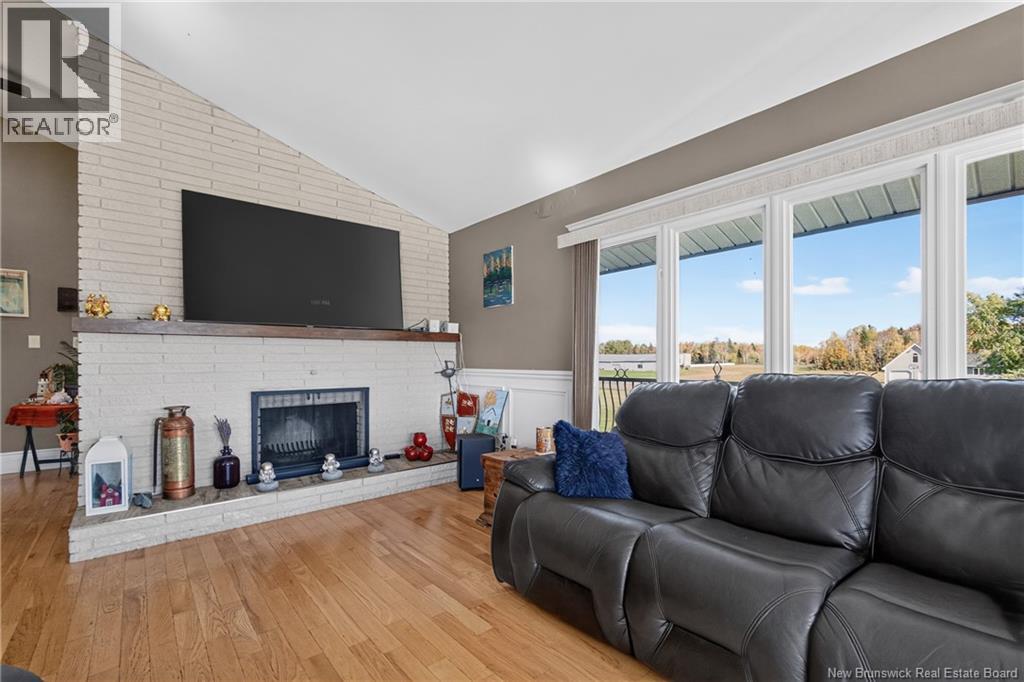 800 Haut-saint-antoine Road Property Photo 8