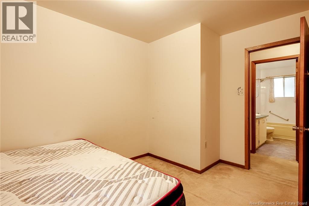 118 Myles Avenue Property Photo 31