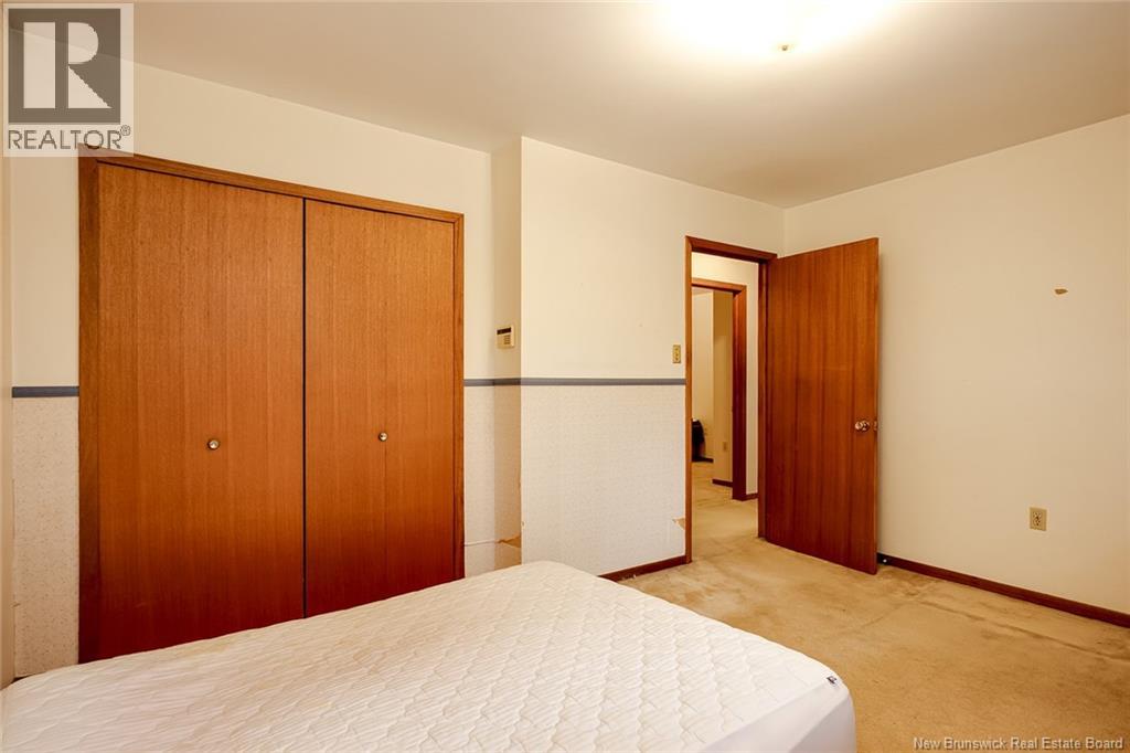 118 Myles Avenue Property Photo 32